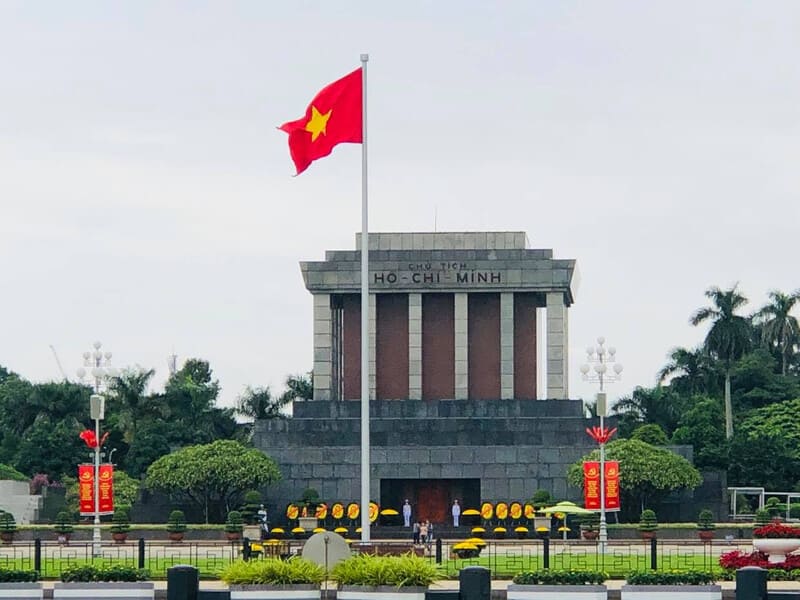 Mausoleo di Ho Chi Minh: guida completa alla visita a Hanoi