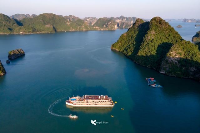 Baia di Bai Tu Long: LAlternativa Senza Folla a Halong