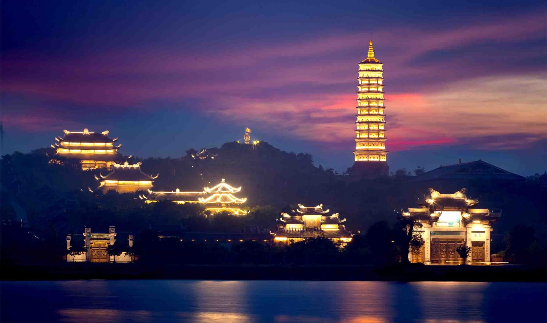 Pagoda di Bai Dinh: il capolavoro da record di Ninh Binh