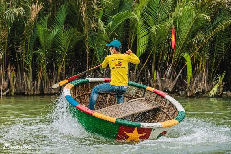 Spettacoli di danza spettacolari su una barca