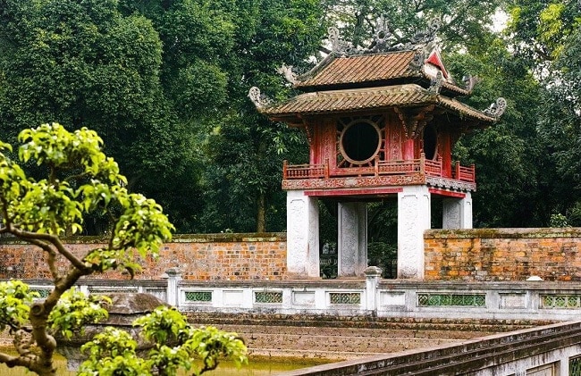 tempio della letteratura hanoi