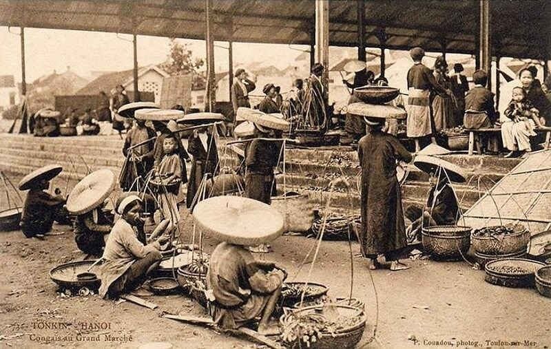 mercato di dong xuan