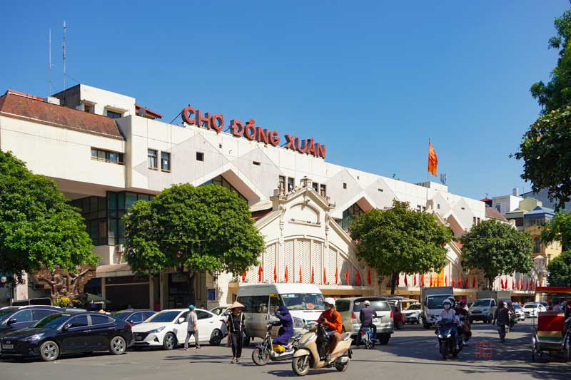mercato dong xuan