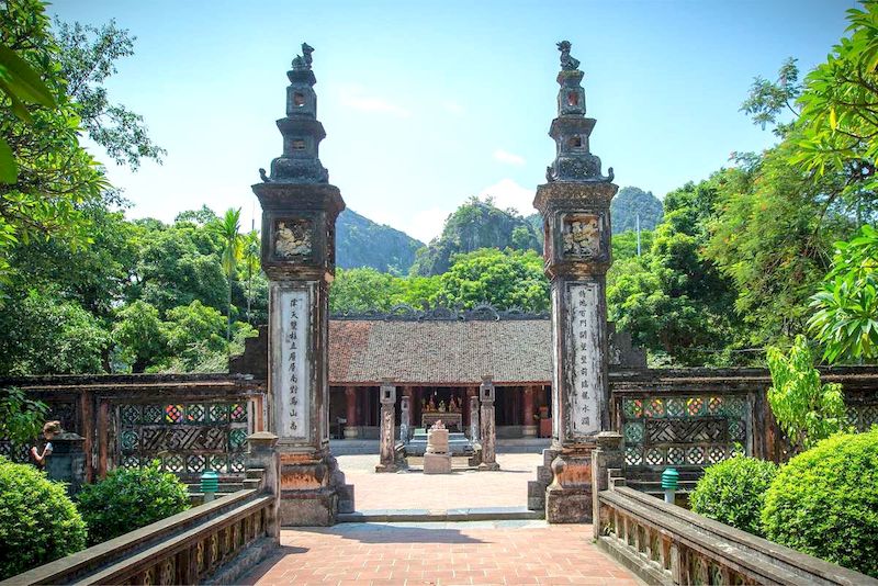 Tempio commemorativo del Re Dinh Tien Hoang