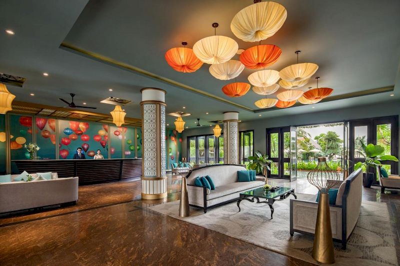 Il salotto riflette lo stile predominante del Bel Marina resort
