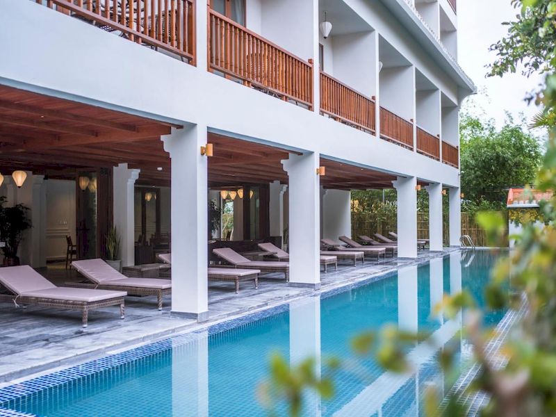 Gli spazi esterni del Vinh Hung Old Town Hotel, Hoi An