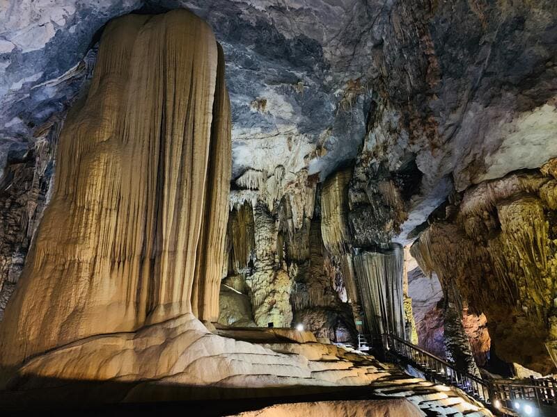 Grotta del Paradiso o Thien Duong nel Parco Nazionale di Phong Nha-Ke Bang