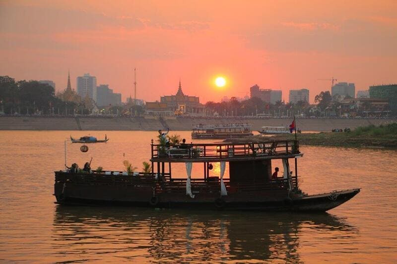 Il fiume Mekong al tramonto