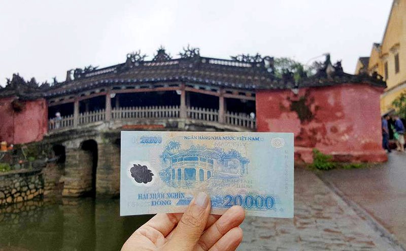 La banconota da 20.000 VND ha il ponte giapponese stampato sul retro