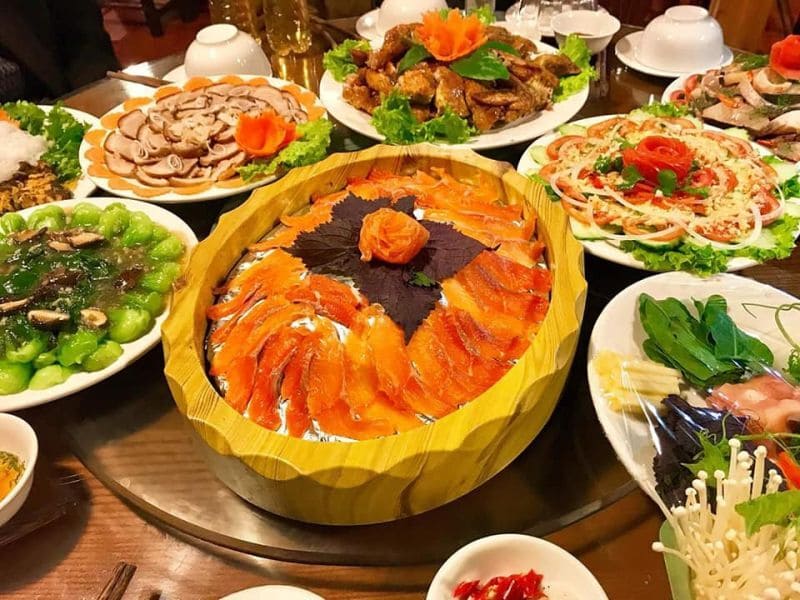 Sashimi di salmone a Sapa