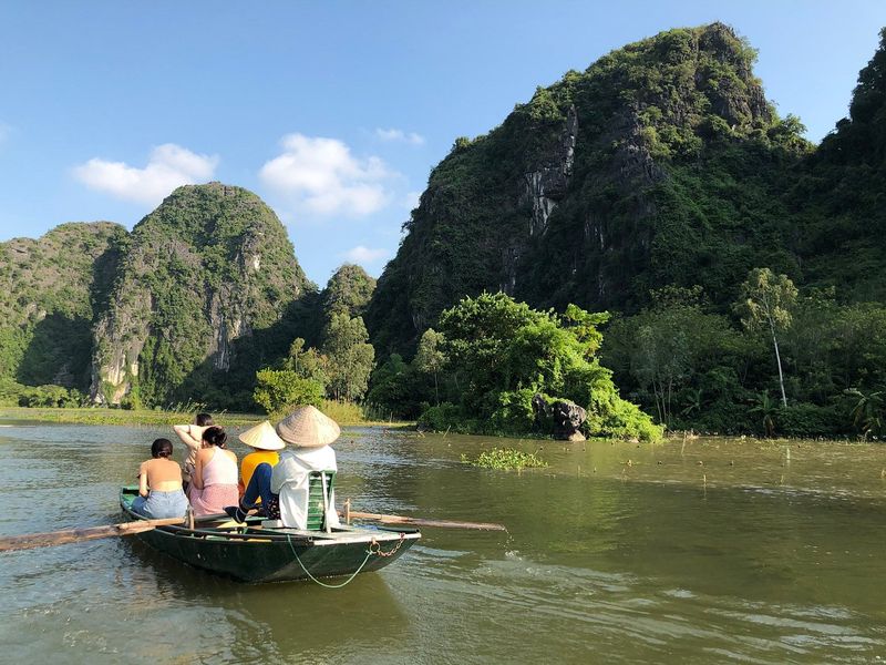 Tour in barca a Tam Coc