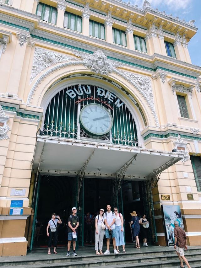 Admiring the beauty of Saigon’s historic Central Post Office