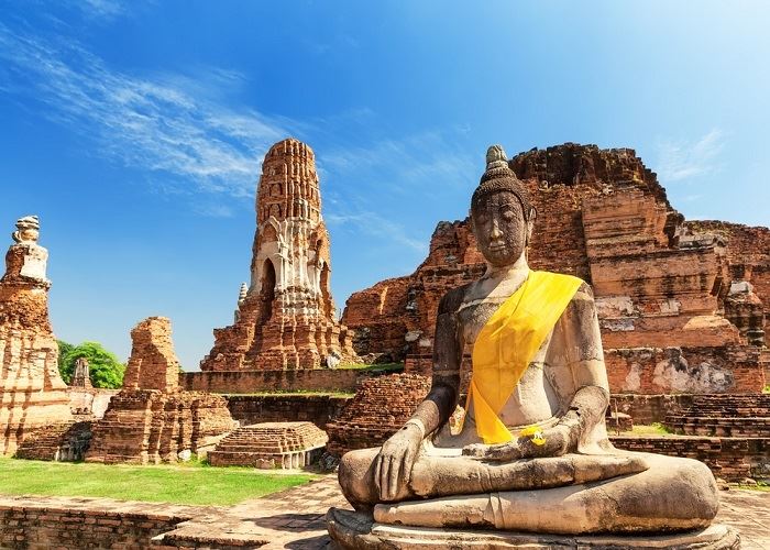 L'arazzo culturale di Ayutthaya è intessuto di templi, stupa e storia.