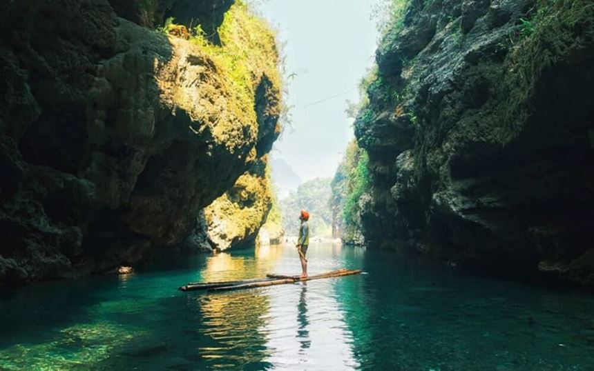 Du Gia - Un angolo autentico del Vietnam rurale, circondato da risaie e montagne.