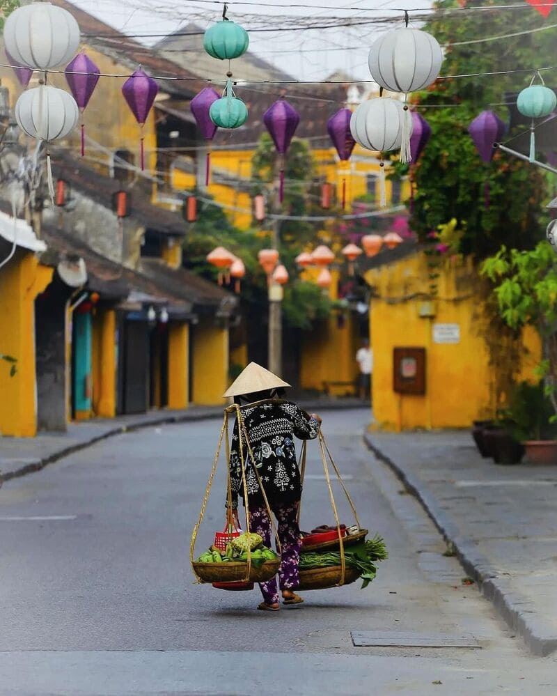 Hoi An, la pittoresca città adornata da antiche case e strade illuminate da lanterne colorate