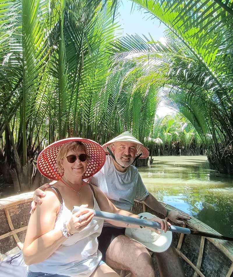 Fai un rilassante giro in barca all’ombra nel Delta del Mekong.