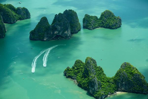 La maestosa bellezza della baia di Ha Long