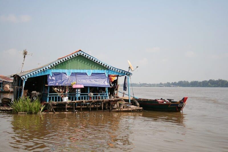Sul lago Tonlé Sap